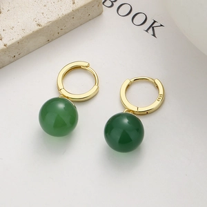 Minimalist 925 silver hoop earrings with green agate drops and elegant gold plating