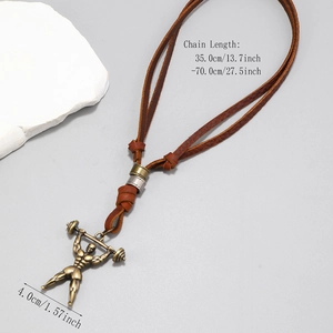 Pendentif bodybuilder en bronze vintage sur collier ajustable en cordon de cuir brun