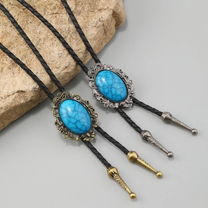 Böhmische Bolo-Krawatte mit Türkisstein und Vintage-Silber- und Bronzerahmen auf Flechtseil