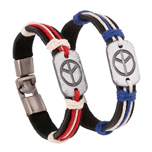 Bracelet en Cuir de Vachette Tressé Rétro Fait à la Main Avec Pendentif Symbole de la Paix en Métal Vieilli Unisexe Punk