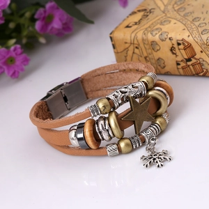 Retro multi-layer brown leather bracelet with star pendants and assorted beads
