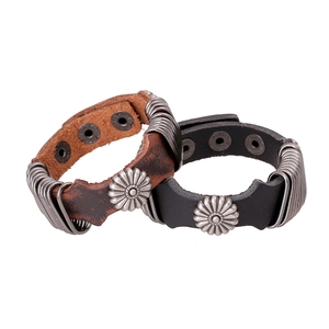 Vintage Punk Wide Leather Bracelet For Men Women Cowhide Sunflower Metal Stud Adjustable Snap Cuff Bangle Rock Jewelry Gift
