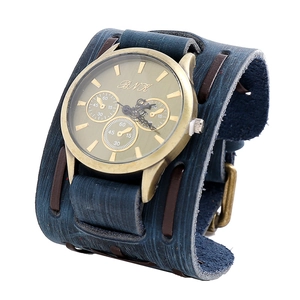 Vintage men's wide leather strap quartz watch with bronze case and olive green dial