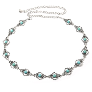 Chaîne de Taille en Métal Turquoise Vintage Bohème pour Femmes Ceinture en Alliage de Fleurs Creuses Ethniques Ajustable Argentée