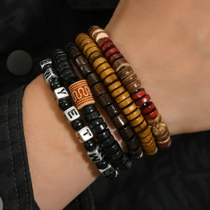 Lot de 5 bracelets élastiques bohèmes en perles de bois pour hommes et femmes sur poignet