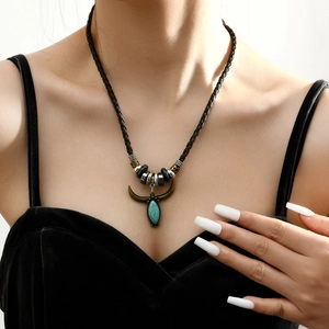 Vintage Western Cowboy Turquoise Alloy Pendant PU Leather Necklace Bohemian Ethnic Adjustable Rope Chain Jewelry For Women