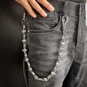 Catena per pantaloni punk vintage con teschi in metallo argento antico per uomo
