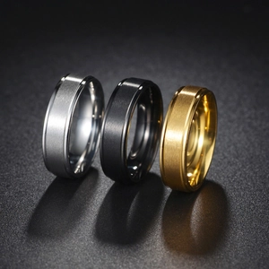 Bagues 6mm en acier inoxydable brossé mat en argent, or et noir pour hommes