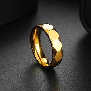 Minimalist honeycomb gold titanium steel ring for men with polished geometric facets