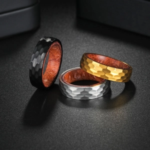 Vintage Hammered Titanium Steel Ring With Wood Inlay For Men Women Wedding Band Fashion Jewelry Gift
