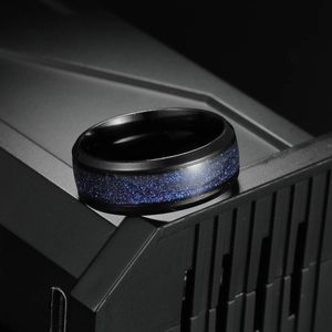 Bague en acier inoxydable noir 8mm pour hommes avec incrustation ciel étoilé bleu