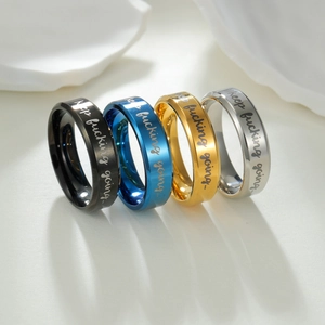 Bague Inspirante en Acier Inoxydable Gravée Keep Fucking Going Bague Anneau Minimaliste pour Homme Femme Bijoux Mode