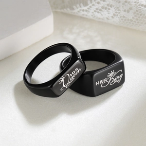 Bagues de Couple en Acier au Titane Roi Reine Couronne Noir Électroplaqué Mat Punk Bague Chevalière pour Hommes Femmes Bijoux de Mode Cadeau