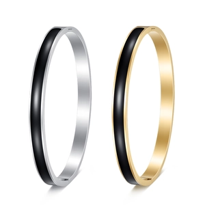 Bracelet Jonc Ovale en Acier Inoxydable Mode pour Femmes Minimaliste Émail Noir Bracelet Géométrique Bijoux Cadeau Chic