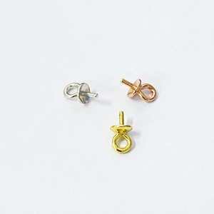 Detailed view of S925 silver pearl pendant settings in gold, silver and rose gold finishes