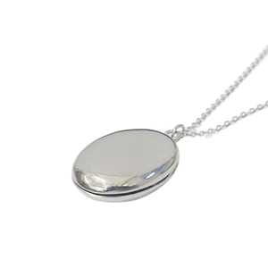 Polished S925 sterling silver oval locket necklace with minimalist mirror finish surface
