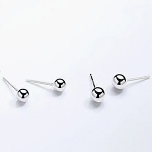 Boucles d'oreilles boules minimalistes en argent sterling S925 au fini poli miroir