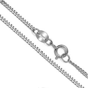 Détail d'une chaîne gourmette en argent S925 avec fermoir à ressort et étiquette