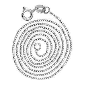 Détail du collier chaîne vénitienne en argent 925 avec fermoir à ressort et poinçon