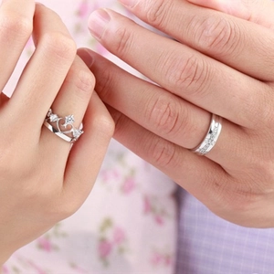 S925 sterling silver crown couple rings with sparkling zircon inlay for lovers