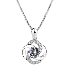 Rotating S925 sterling silver four-leaf clover pendant necklace with sparkling crystals