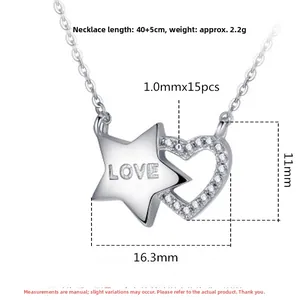 Detailansicht der S925 Silber Stern-Herz-Halskette mit LOVE Gravur und Kristallbesatz