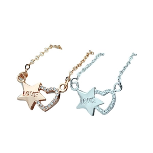 S925 Sterling Silber Halskette mit Stern- und Herzanhänger sowie LOVE-Gravur