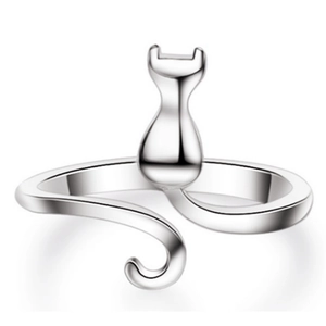 Anello gatto regolabile in argento lucido con design minimalista lunare da donna