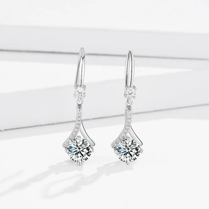 Boucles d'oreilles pendantes en argent 925 avec zircons cubiques brillants taille ronde