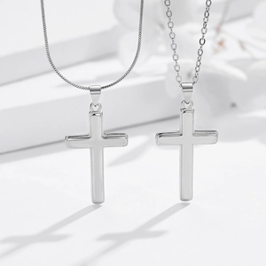 Collana con Ciondolo a Croce in Argento Sterling 925 per Donna Gioielli Girocollo Religiosi Minimalisti con Catena a Serpente o Croce