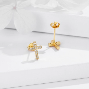 Sparkling S925 sterling silver gold-plated cross stud earrings with cubic zirconia stones