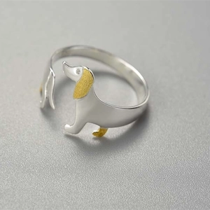 Minimalist dachshund dog ring with silver plating and gold accents for women