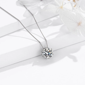 Classic S925 sterling silver six-claw crown necklace with brilliant round cut zircon