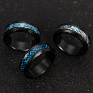 Men Titanium Steel Spinner Ring Celtic Dragon Pattern Carbon Fiber Inlay Retro Punk Stress Relief Band Ring Fashion Jewelry