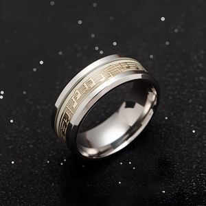 Bague en acier inoxydable argenté avec notes de musique dorées et partition lumineuse