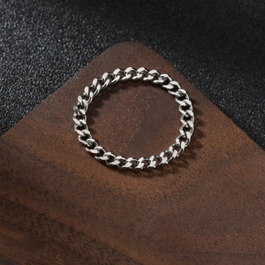 Minimalist silver cuban link chain ring made of polished stainless steel for women