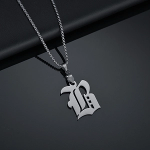 Collier avec pendentif lettre B gothique en acier inoxydable argenté et chaîne box