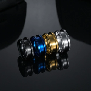 Bague Industrielle en Acier Inoxydable de 8mm avec Bord Entaillé pour Hommes Femmes DIY Rainure Bague Anneau Bijoux de Mode Cadeau