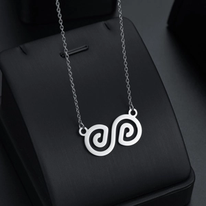 Collana in acciaio inossidabile argento lucido con ciondolo minimalista a doppia elica