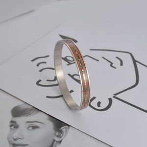 Bracciale Rigido Vintage in Acciaio al Titanio per Donna Uomo Intarsio in Legno di Acacia Conchiglia di Abulone Cangiante