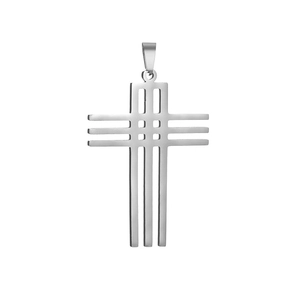 Makroaufnahme von minimalistischem Edelstahl-Kreuzanhänger mit geometrischem Hohl-Design
