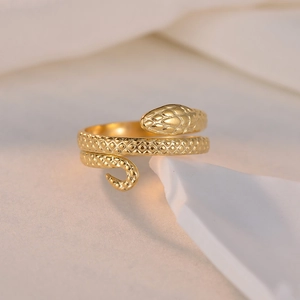 Adjustable golden snake ring in stainless steel with detailed scale texture for women