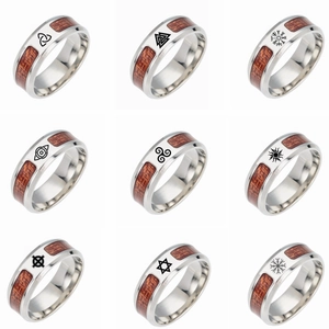 Anello Vichingo Vintage da Uomo in Acciaio al Titanio Intarsio in Legno Nodo Celtico Bussola Vegvisir Simbolo Nordico Gioielli