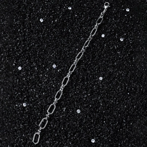 Bracciale da uomo hip hop in acciaio inossidabile con maglie ovali e chiusura a moschettone
