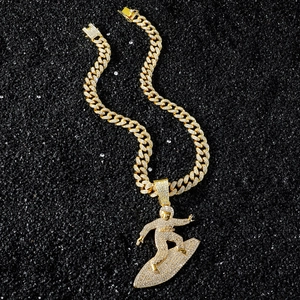 Men Hip Hop Iced Out Skateboard Boy Pendant Necklace Full Rhinestone Paved Zinc Alloy Cuban Link Chain Street Style Jewelry