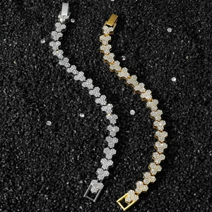 Hip hop men's chain bracelets in gold and silver with iced out triangle pattern links