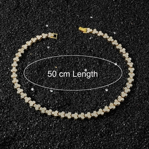 Detailansicht der 50 cm langen, vergoldeten Hip-Hop-Kette mit Zirkonia-Hexagonen