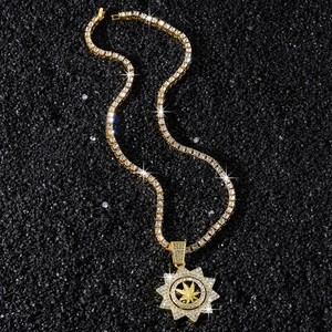 Iced Out Tenniskette mit rotierendem Hanfblatt Sonnenblumen Anhänger in Goldoptik