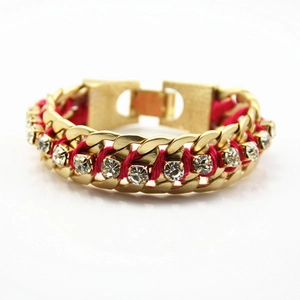 Bracelet chaîne en alliage doré avec cordon rouge tressé et strass en cristal brillants
