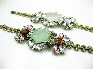 Vintage style wide alloy bracelet with floral crystal and hexagonal gemstone charms